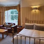 Strathmore (adults Only) 4* קזיק