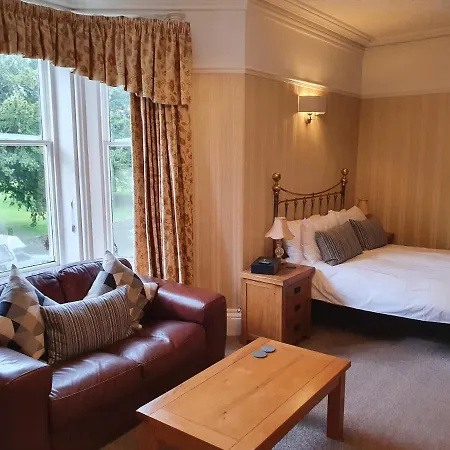 Strathmore Couette-café 3*