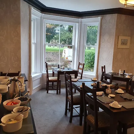 ストラスモア ゲスト ハウス